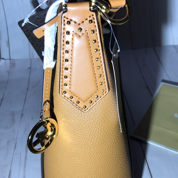 FINAL PRICE!!!💯Michael Kors Kimberley Bag. - Picture 7 of 8